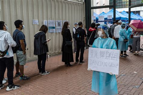 今日香港疫情如何，如果病毒會跳舞，我們是否應該舉辦一場防疫舞會？